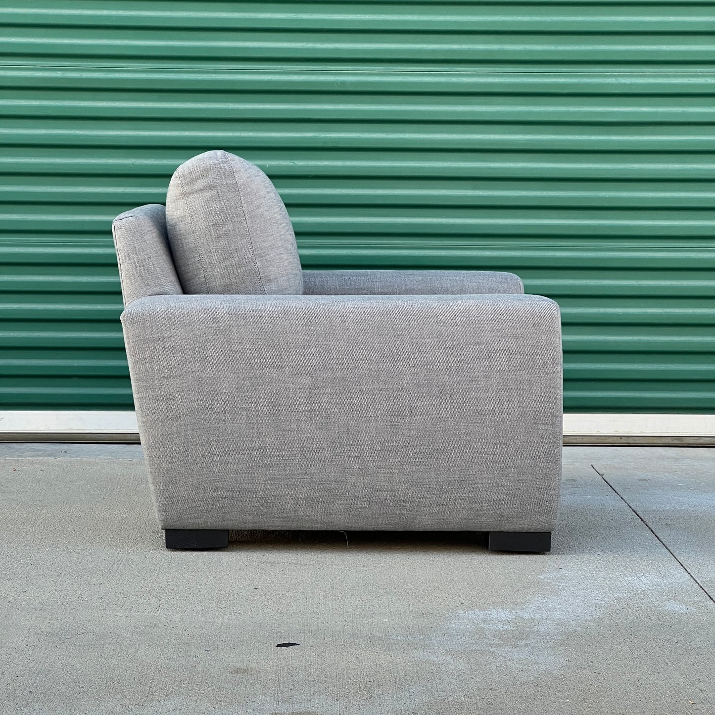 $1,860 Delivered | RH Restoration Hardware Maxwell Chair Classic Depth